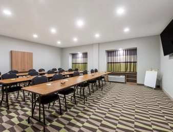 Microtel Inn & Suites By Wyndham New Martinsville Facilities photo