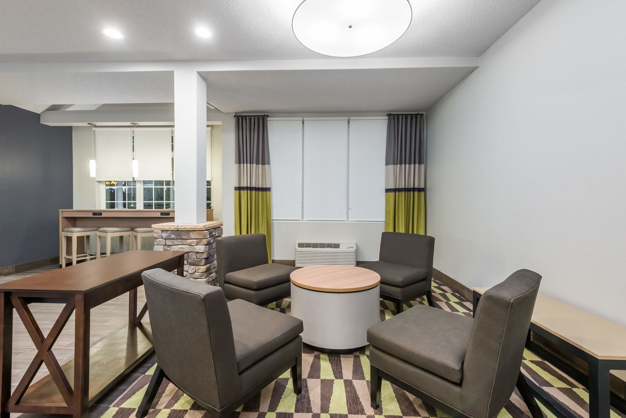 Microtel Inn & Suites By Wyndham New Martinsville Exterior photo